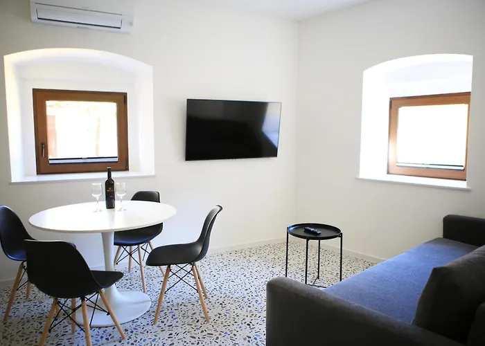 Ula Premium ,free Private Parking Apartman