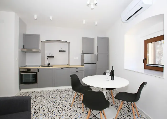 Ula Premium ,free Private Parking Apartman Opatija