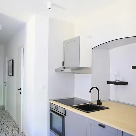 Ula Premium ,free Private Parking Appartement